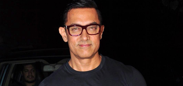 Aamir Khan ready to back film on surrogacy