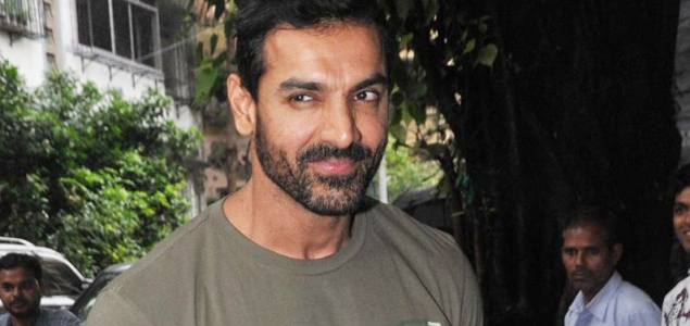 I dont go with the trend: John Abraham