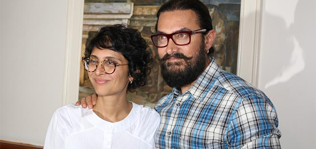 Kiran a good singer, says Aamir