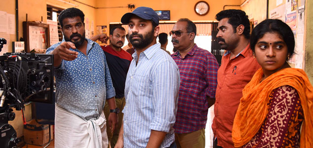 Thondimuthalum Driksakshiyum started rolling