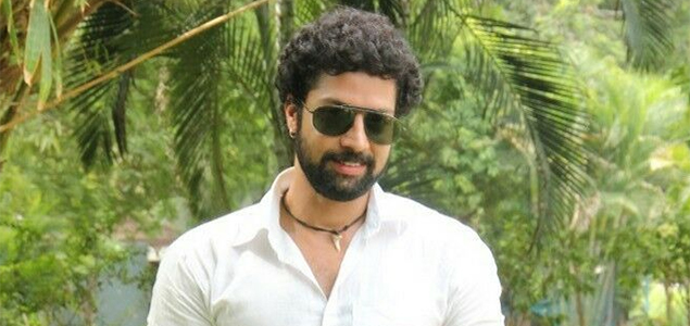 Santhosh Prathap joins Mr. Chandramouli