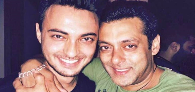 Salman Khan all set to launch brother in law Aayush Sharma in a love story