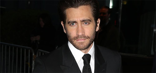 Jake Gyllenhaal believes in aliens