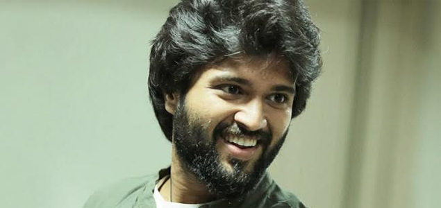 Pelli Choopulu hero in Savitri biopic