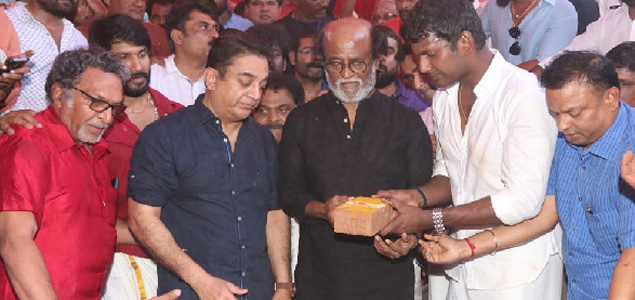 Stay for construction of Nadigar Sangam building evicted