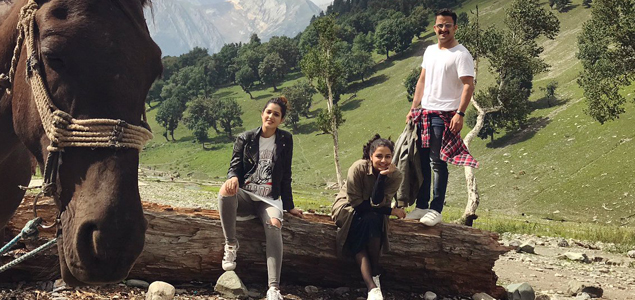 Wamiqa Gabbi unwinds herself in Kashmir