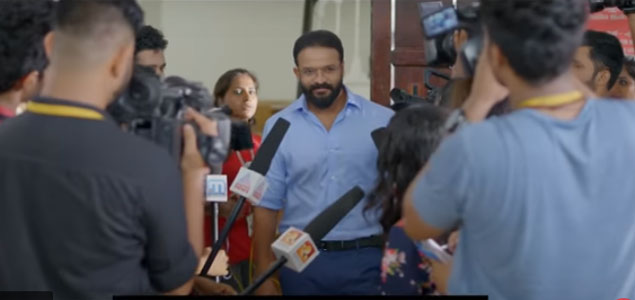 Jayasurya is a district collector in Puzhikkadakan