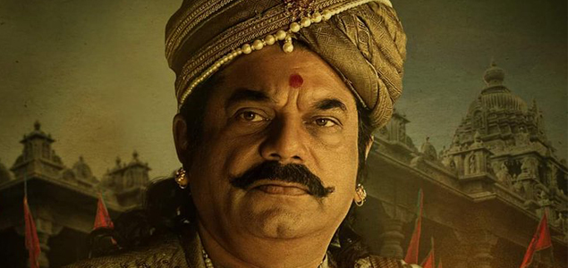 Riveting looks of Mukesh, Innocent in ‘Marakkar – Arabikadalinte Simham