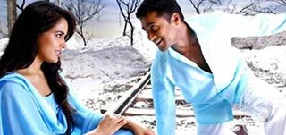 Nenjukkul Peidhidum Song Varanam Aayiram