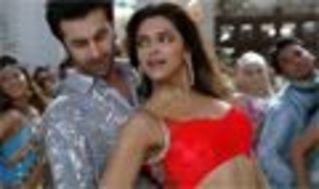 Dilliwaali Girlfriend   Song Promo Yeh Jawani Hai Deewani