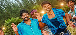 Paadatta Paadatta Video Song Vanmam