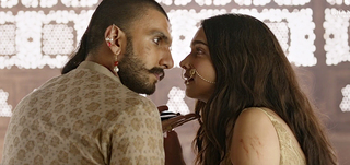 Aayat   Song Promo Bajirao Mastani