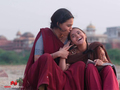 Nil Battey Sannata Photo 3