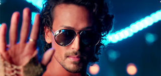 Main Hoon   Song Promo Munna Michael